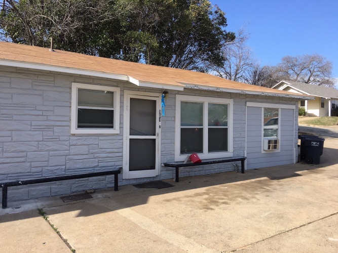 1855 Grand Ave., Fort Worth, Texas 76164, 2 Bedrooms Bedrooms, ,1 BathroomBathrooms,Duplex,Currently Leased,1855 Grand Ave.,1005